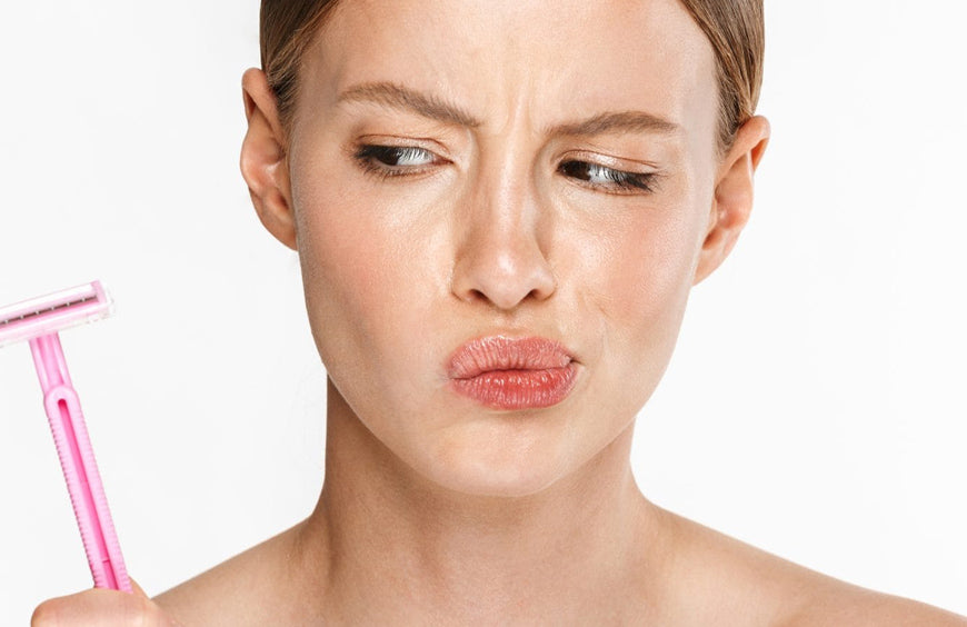 Si të kujdeseni për lëkurën tuaj para dhe pas heqjes së qimeve të fytyrës