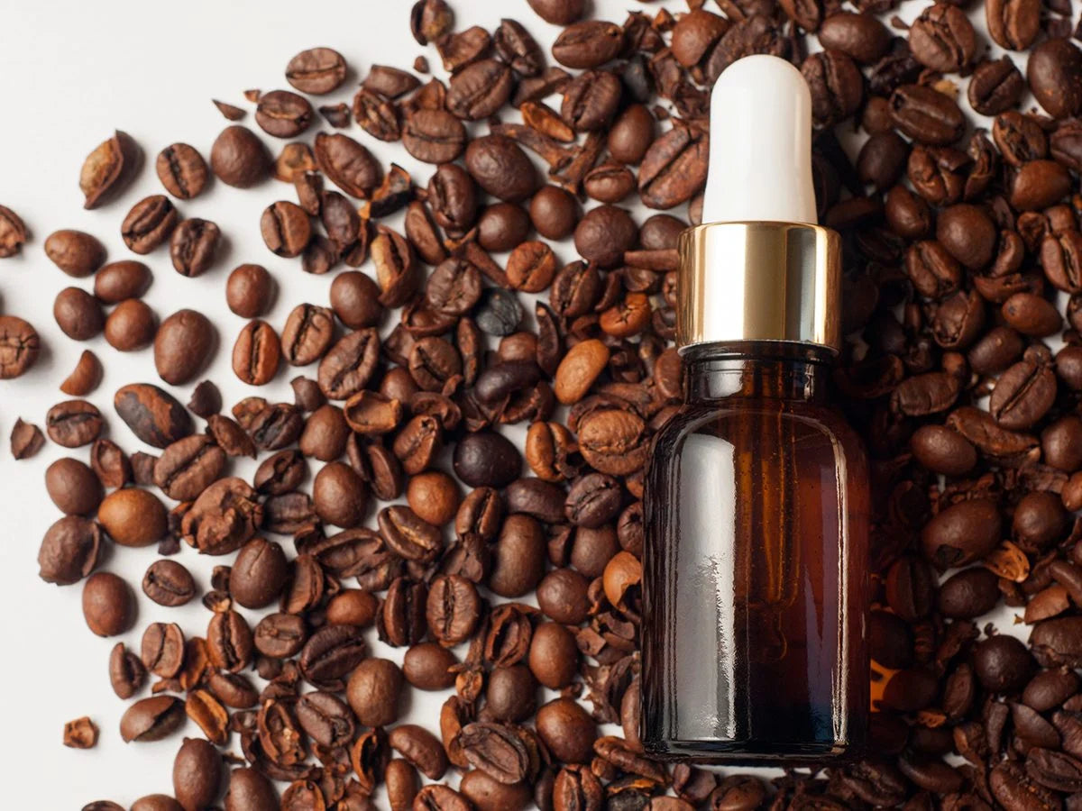 Efekti i produkteve të formuluara me kafeinë për lëkurën tuaj